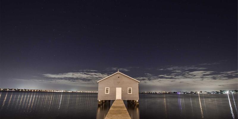 成都得成眼科详解老花眼解决方案：渐进多焦点眼镜与老花近视激光手术如何选择？