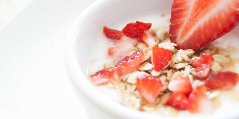 成都得成眼科详解：黄斑病变抗VEGF治疗与青光眼患者的日常养护要点