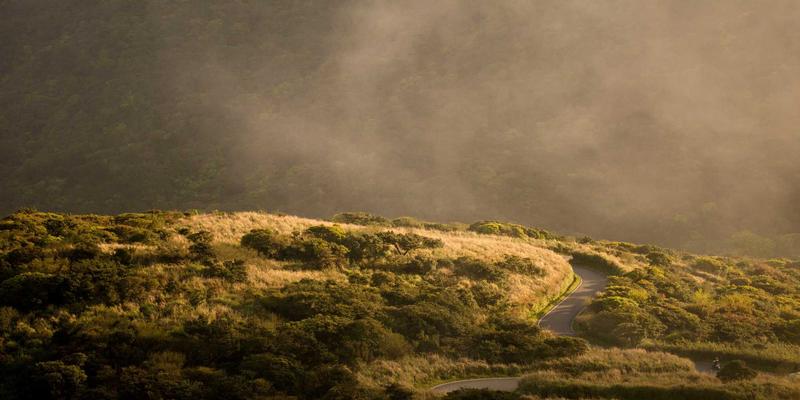 成都眼科专家深度解析：病理性近视的眼底并发症防治与长期管理策略